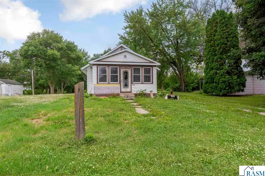 307 S Mill Street, Elmore, MN 56027-3321 - #2