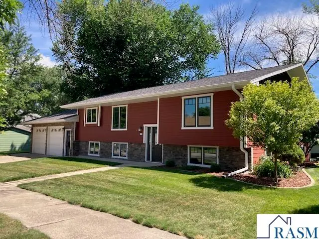 101 SE Burnside Street, Sleepy Eye, MN 56085 - #2