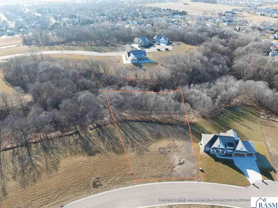31 North Pointe Court, North Mankato, MN 56003 - #2