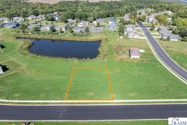 14 North Pointe Court, North Mankato, MN 56003