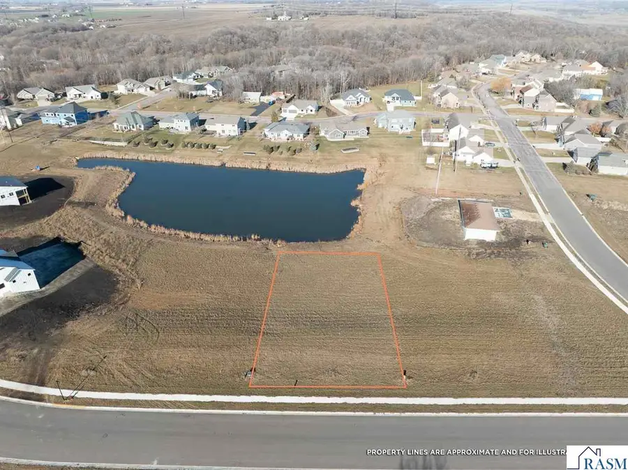 14 North Pointe Court, North Mankato, MN 56003 - #2