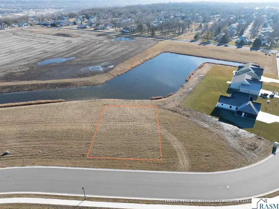 2120 Deerwood Drive, North Mankato, MN 56003 - #2