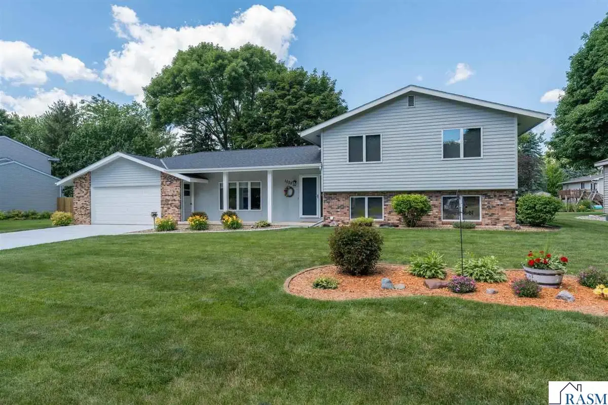 1028 Shady Oak Drive, North Mankato, MN 56003 - #1