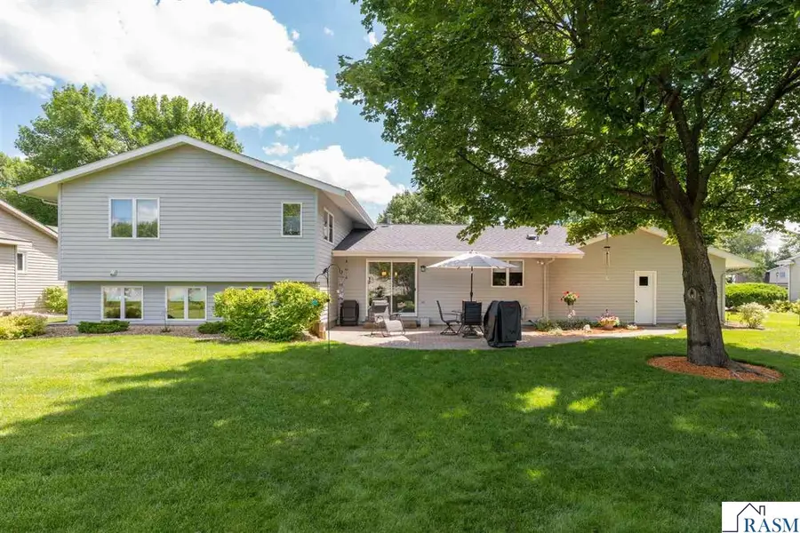 1028 Shady Oak Drive, North Mankato, MN 56003 - #3