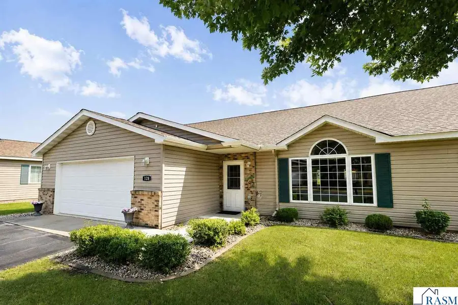 128 Gull Path, Mankato, MN 56001 - #2