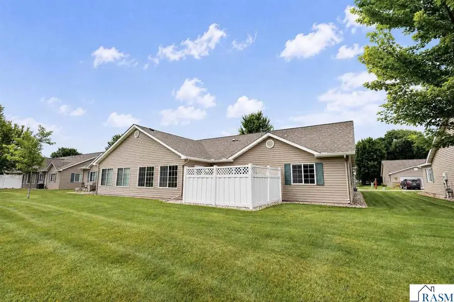 128 Gull Path, Mankato, MN 56001 - #3