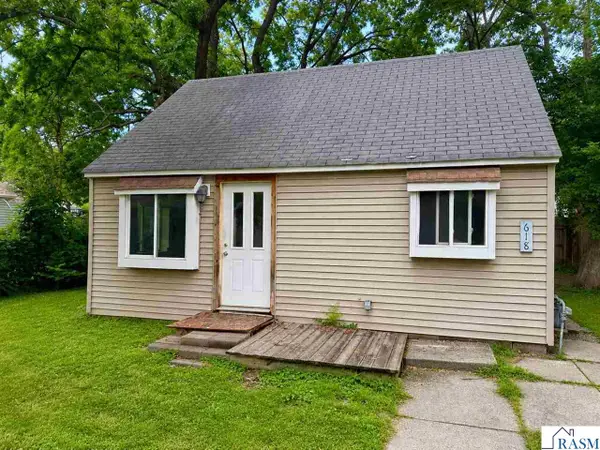618 W 3rd Street, Mankato, MN 56001