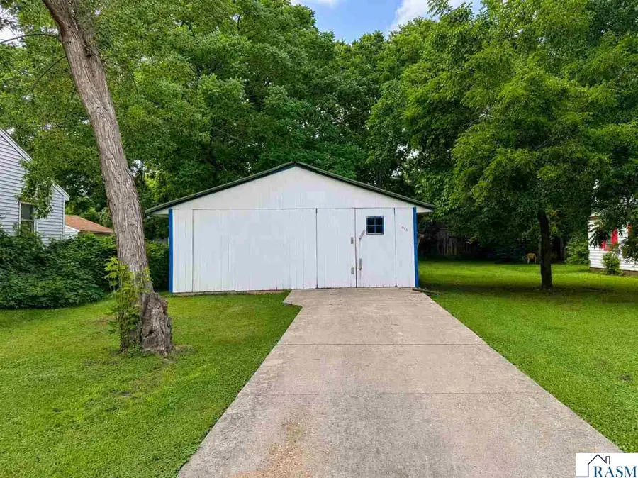 618 W 3rd Street, Mankato, MN 56001 - #2