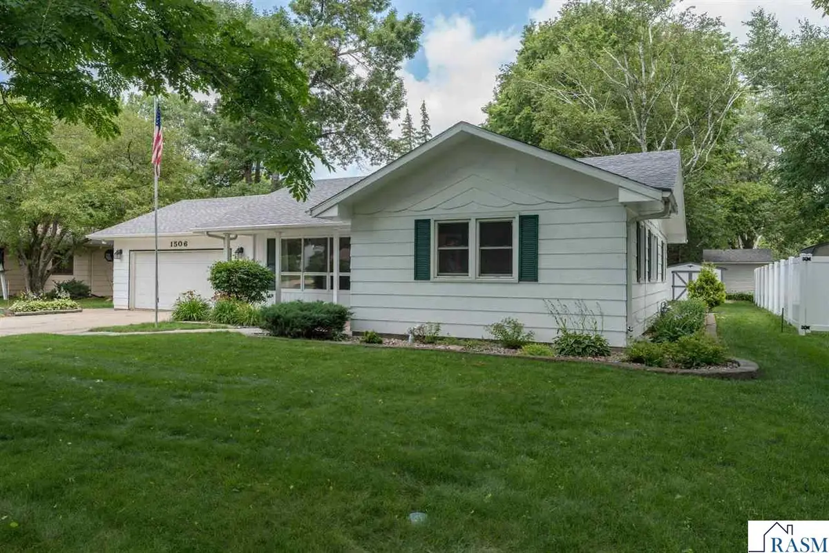 1506 James Drive, North Mankato, MN 56000-3 - #1