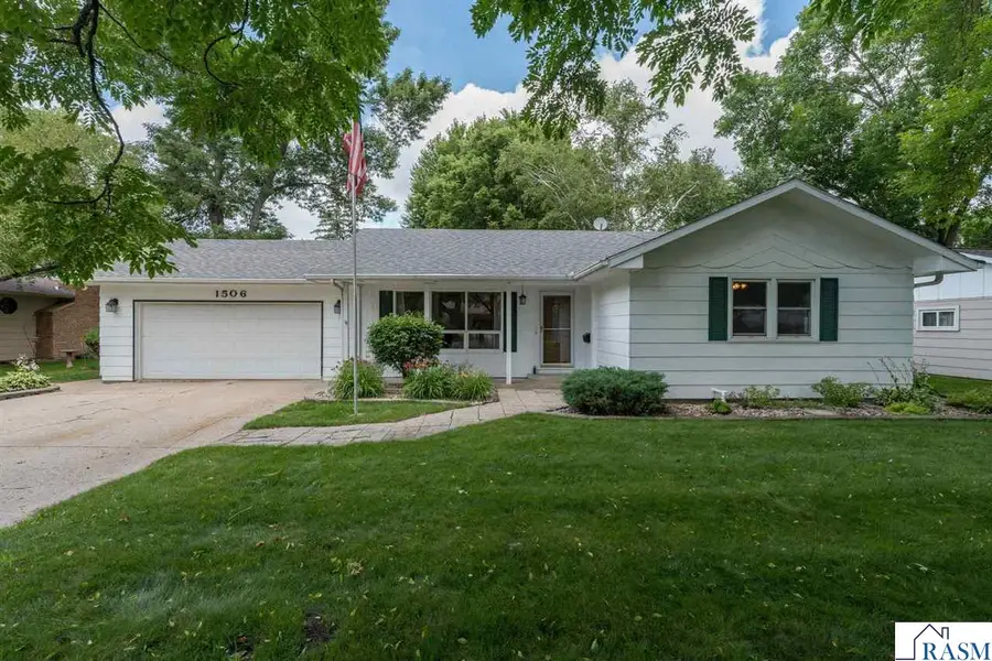 1506 James Drive, North Mankato, MN 56000-3 - #2