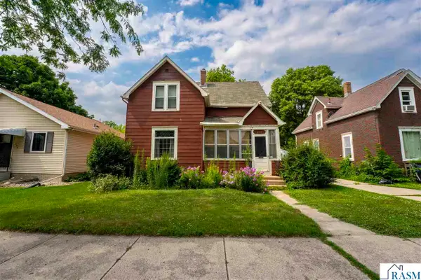 422 Van Brunt Street, Mankato, MN 56001