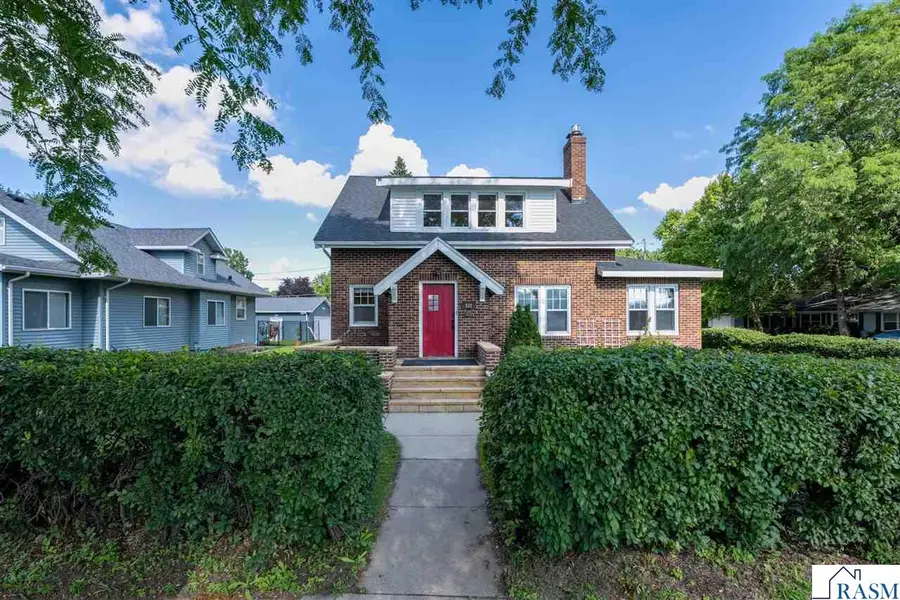 802 Range Street, North Mankato, MN 56003 - #3
