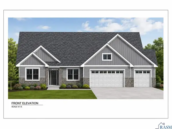1010 Bitterend Circle, Mankato, MN 56001