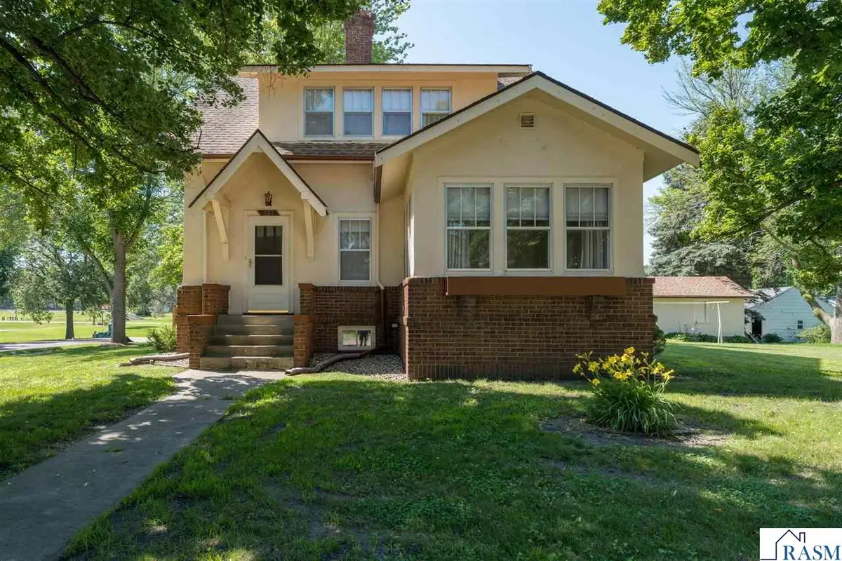301 W 1st Street, Janesville, MN 56048 - #1