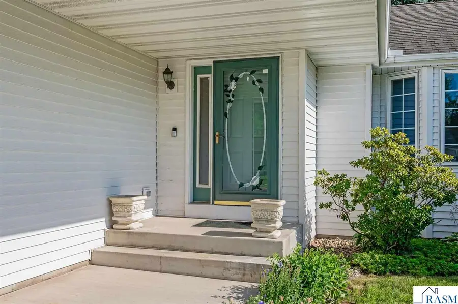 19 La Mar Court, North Mankato, MN 56003 - #3