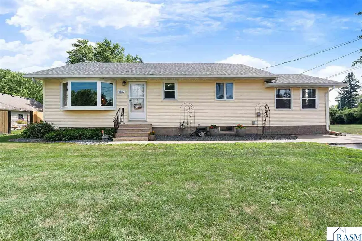 305 Le Sueur Avenue, Eagle Lake, MN 56024 - #1