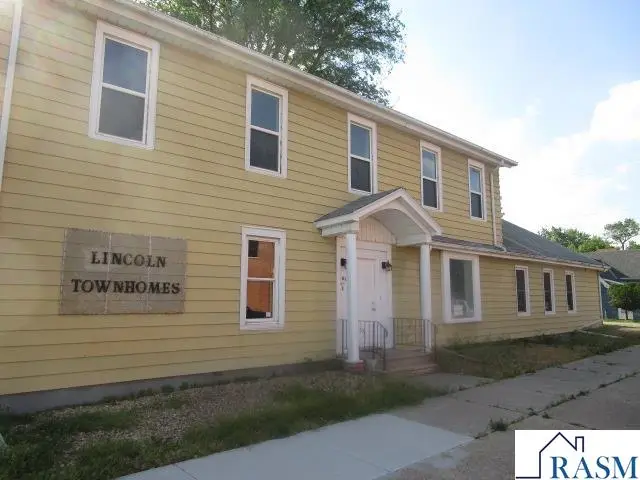101 N Lincoln St, Lake Crystal, MN 56055 - #1