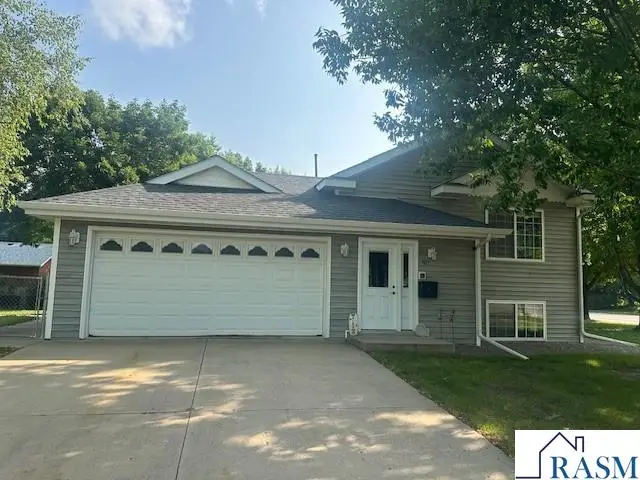 502 N Minnesota Avenue, Saint Peter, MN 56082 - #1