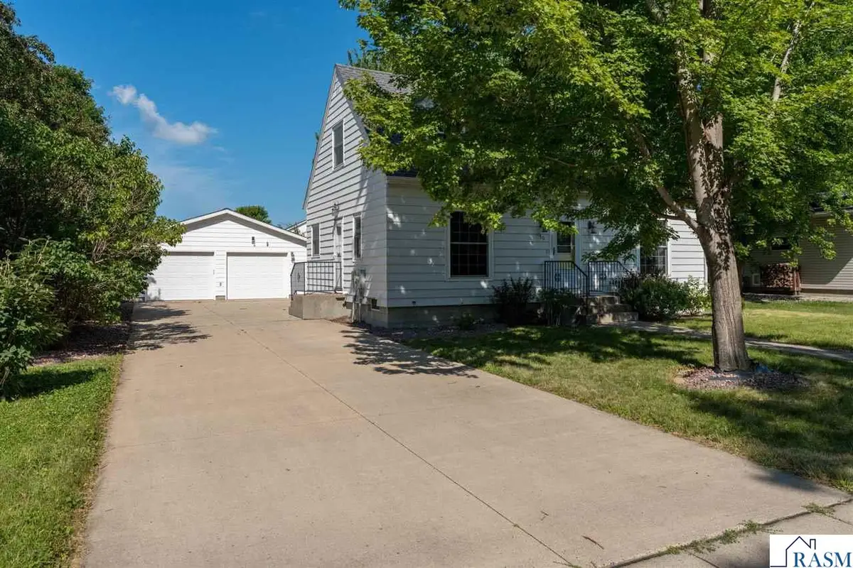 50 Marquette Avenue, North Mankato, MN 56003 - #1