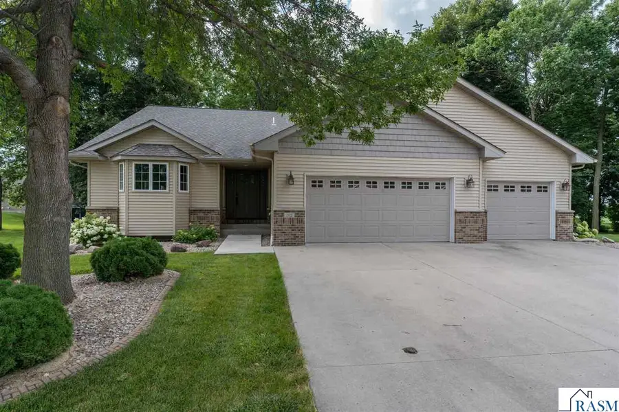 105 Jade Court, Mankato, MN 56001 - #2