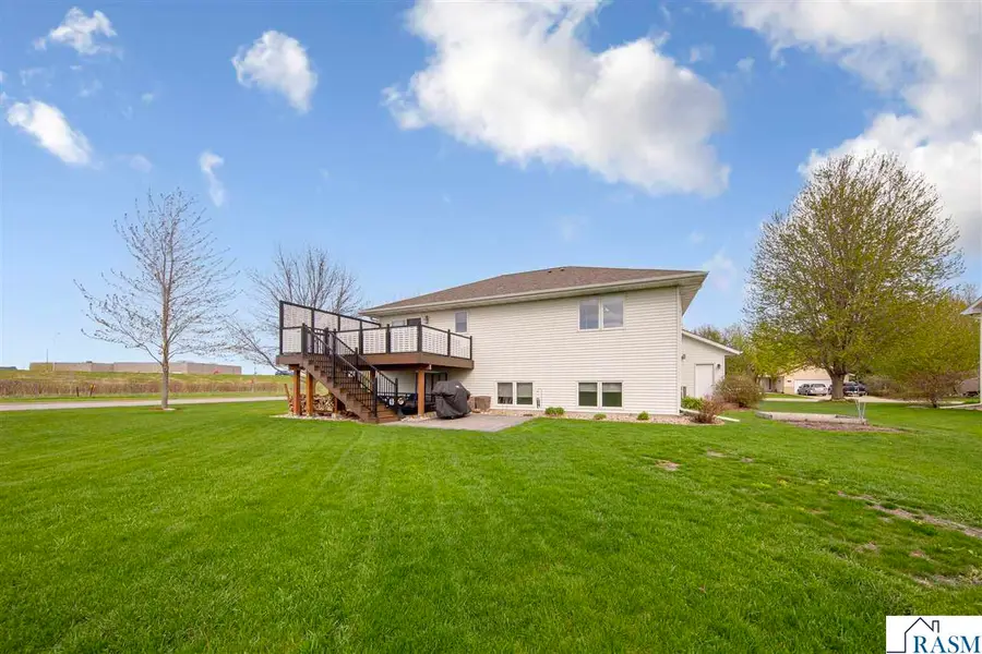 2101 Red Tail Lane, North Mankato, MN 56003 - #3