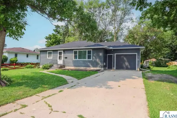 916 SW Fifth Street, Waseca, MN 56093