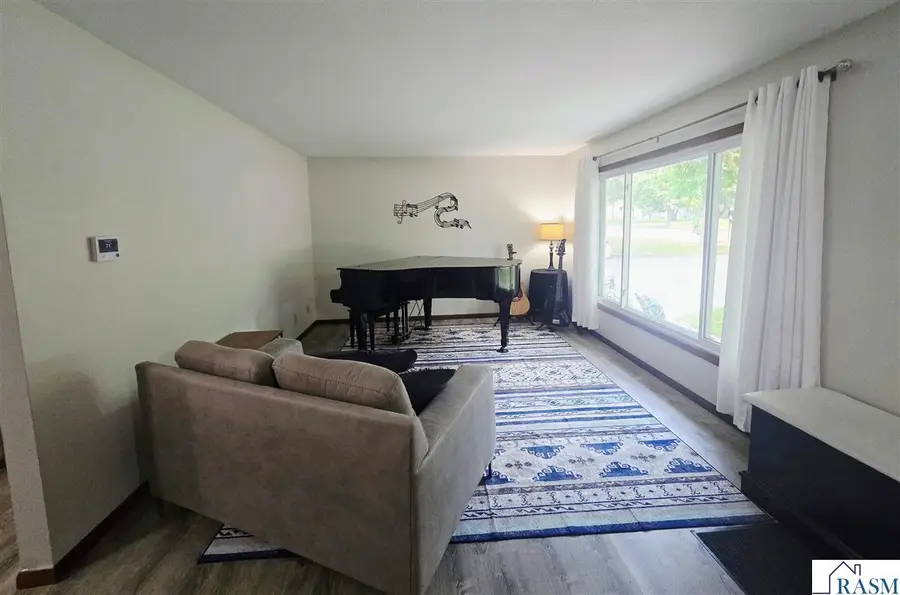 1506 Southridge Road, New Ulm, MN 56083 - #2