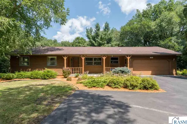 308 Viking Drive, Mankato, MN 56001