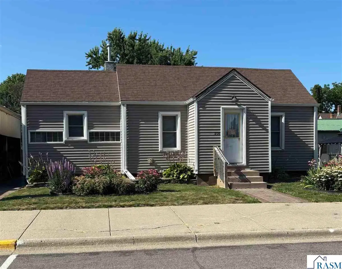 208 W Main Street, Elysian, MN 56028 - #1
