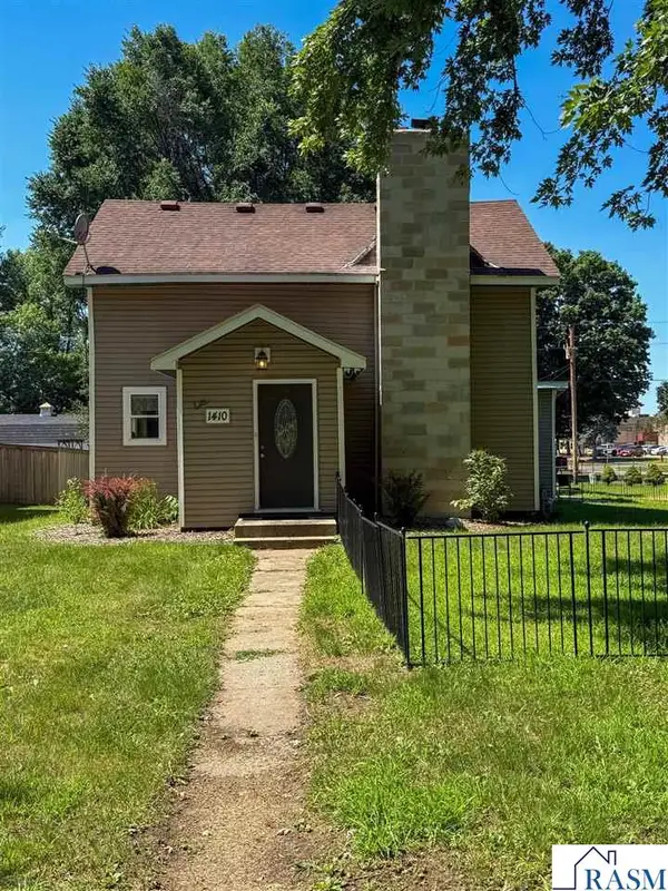 1410 Hazel Street, Le Sueur, MN 56058