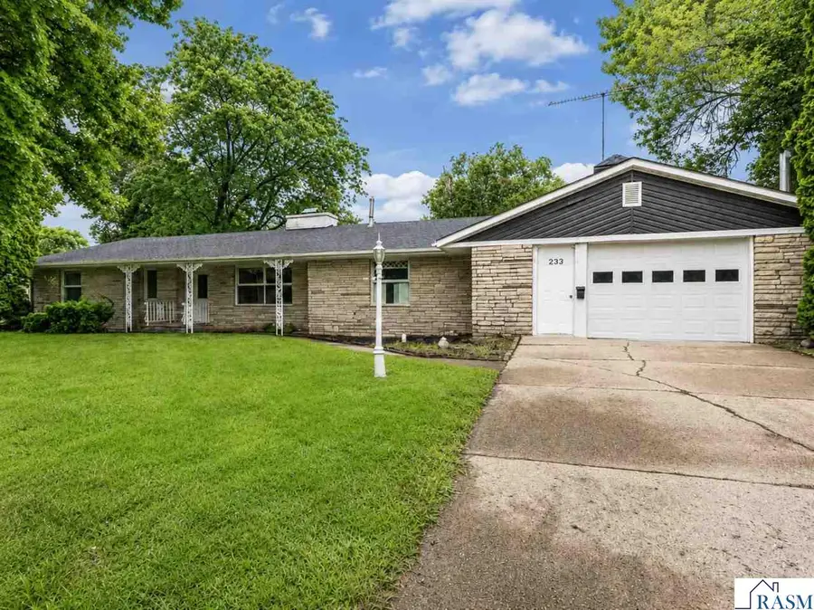 233 SE 2nd Street, Madelia, MN 56062 - #3