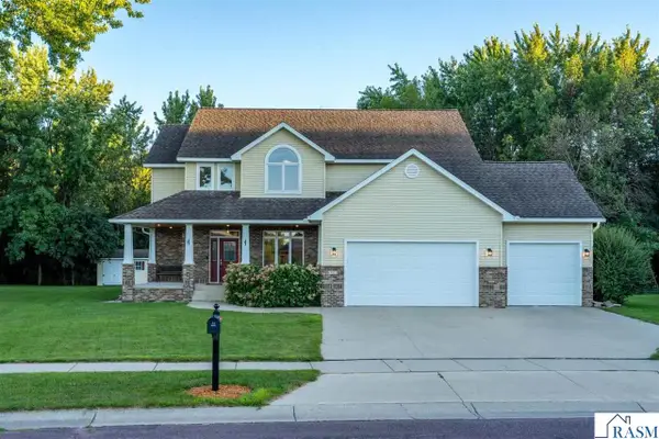 113 Oak Marsh Drive, Mankato, MN 56001