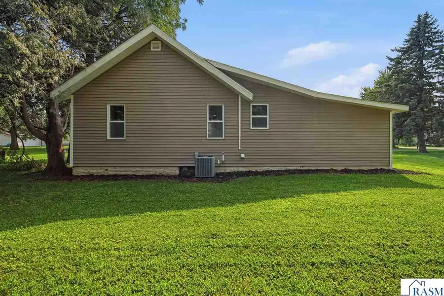 221 W Main Street, Saint Clair, MN 56080 - #2