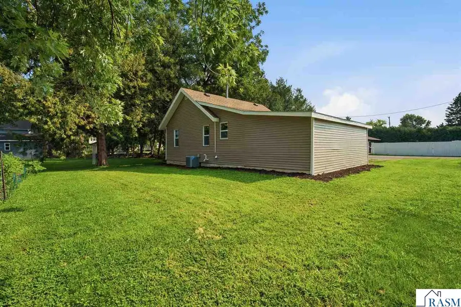 221 W Main Street, Saint Clair, MN 56080 - #3