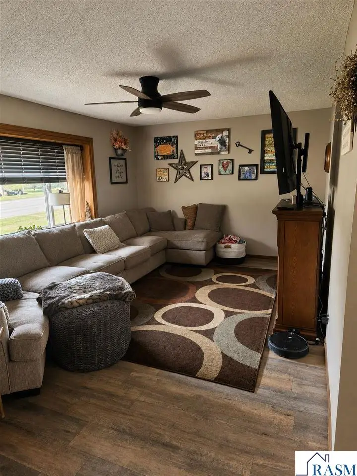 1615 Sunset Avenue, New Ulm, MN 56073 - #2