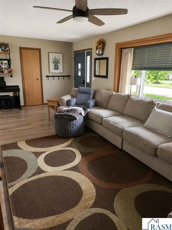 1615 Sunset Avenue, New Ulm, MN 56073 - #3