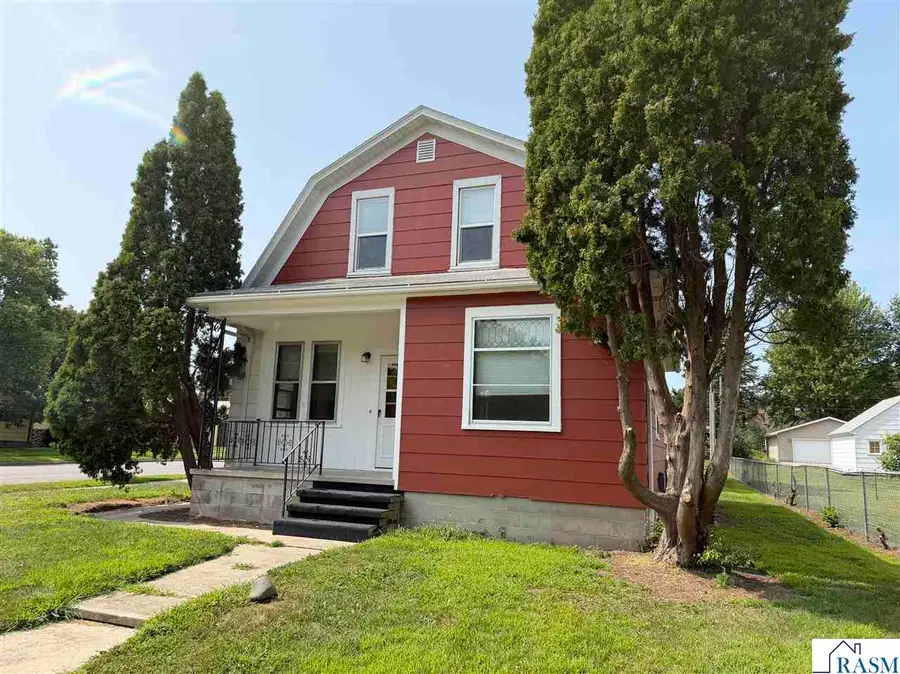 1001 N Minnesota Street, New Ulm, MN 56073 - #2