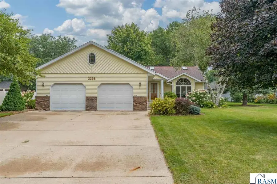 2286 Northridge Drive, North Mankato, MN 56003 - #2