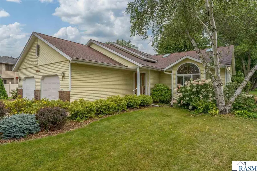 2286 Northridge Drive, North Mankato, MN 56003 - #3