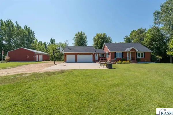 28081 470th Street, Madison Lake, MN 56063