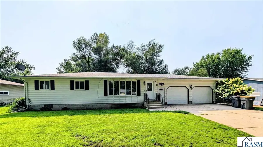 410 SE 1st Avenue, Mapleton, MN 56065 - #2