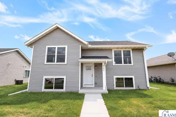 2105 Lunden Street, St. Peter, MN 56082