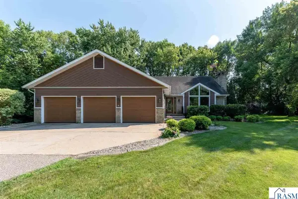 200 Greenwood Drive, Mankato, MN 56001