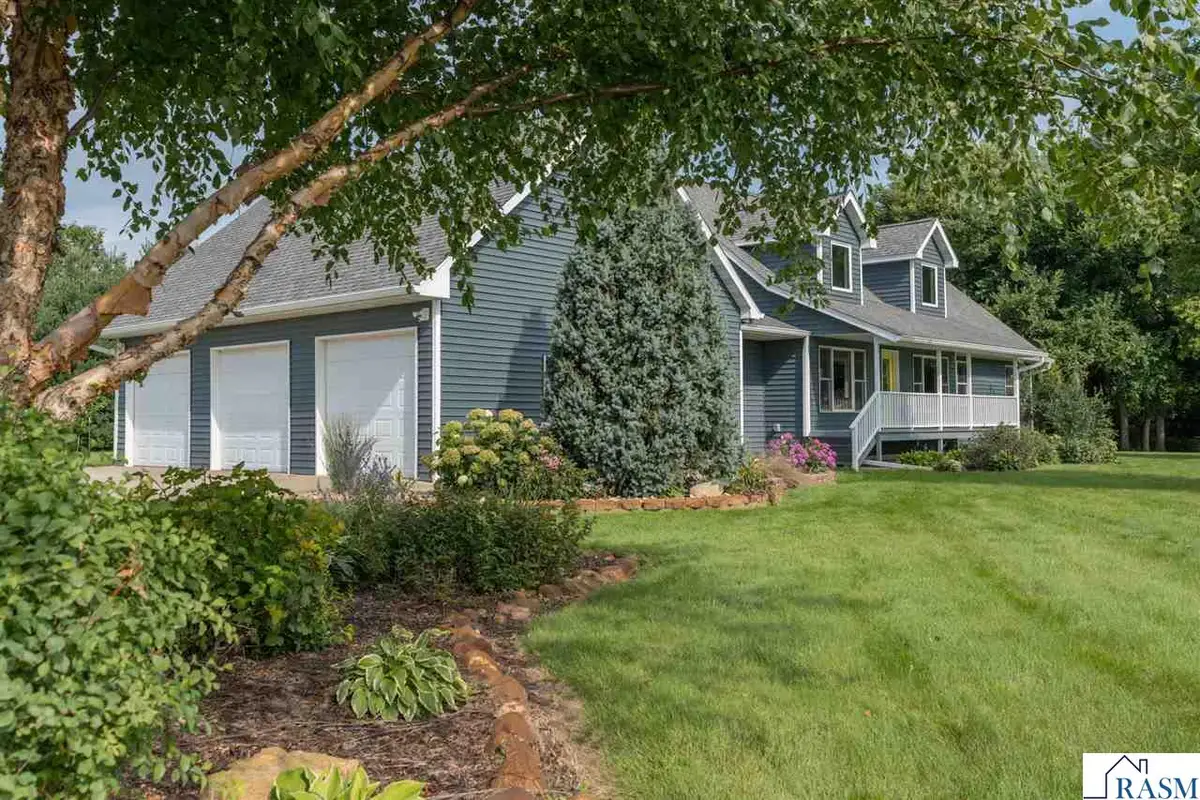18500 510th Avenue, Lake Crystal, MN 56055 - #1