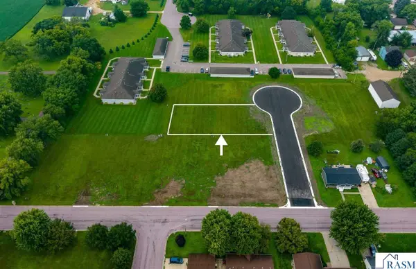 504 SE 2nd Street, Madelia, MN 56062