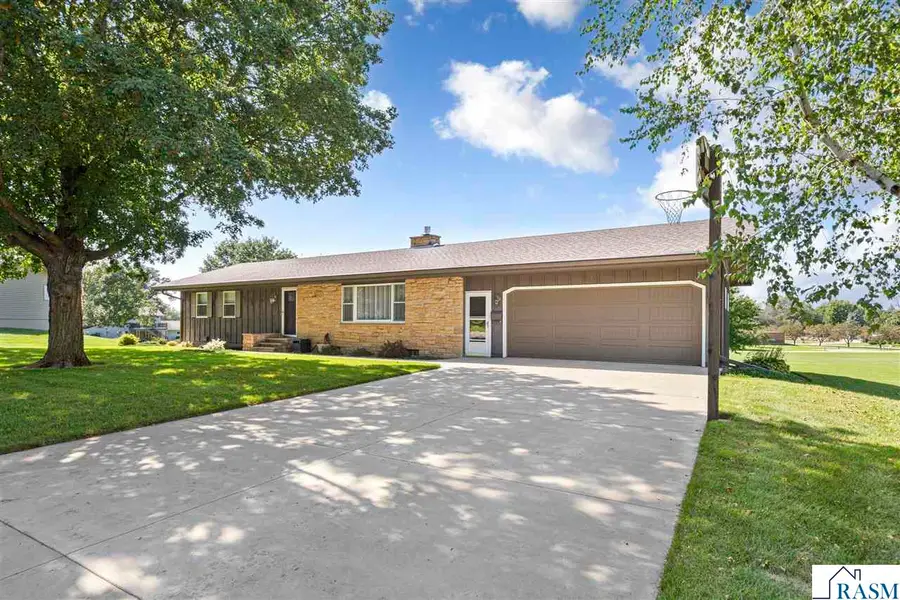127 Woodcrest Terrace, Le Sueur, MN 56058 - #2