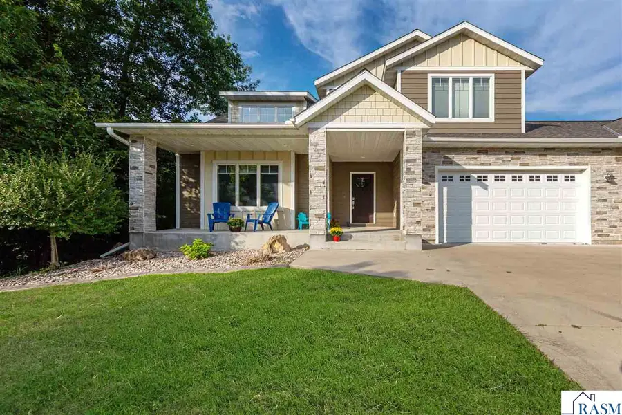 317 Oak Marsh Drive, Mankato, MN 56001 - #3