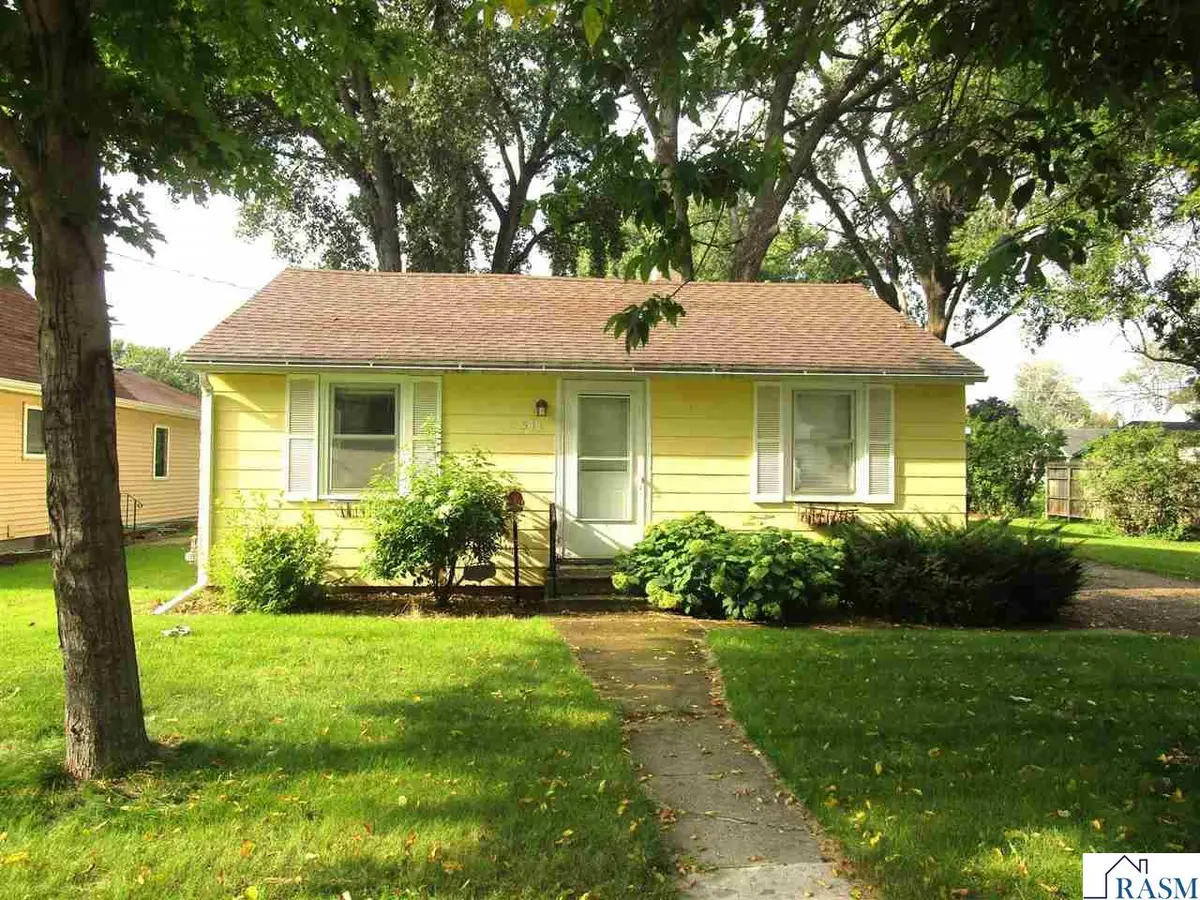544 McKinley Ave, North Mankato, MN 56003 - #1