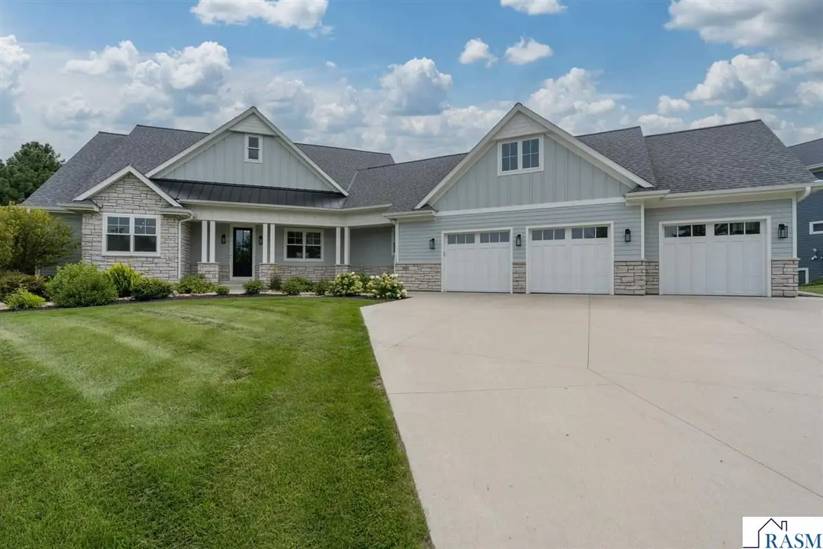 1005 Applewood Court, Mankato, MN 56001 - #1