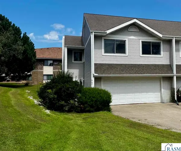 547 Stones Way, St. Peter, MN 56082